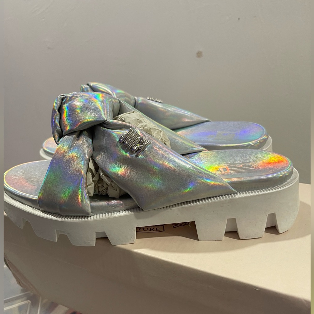 Juicy Couture J- Unicorn Silver Iridescent Sandals Women's 8M Chunky Sole